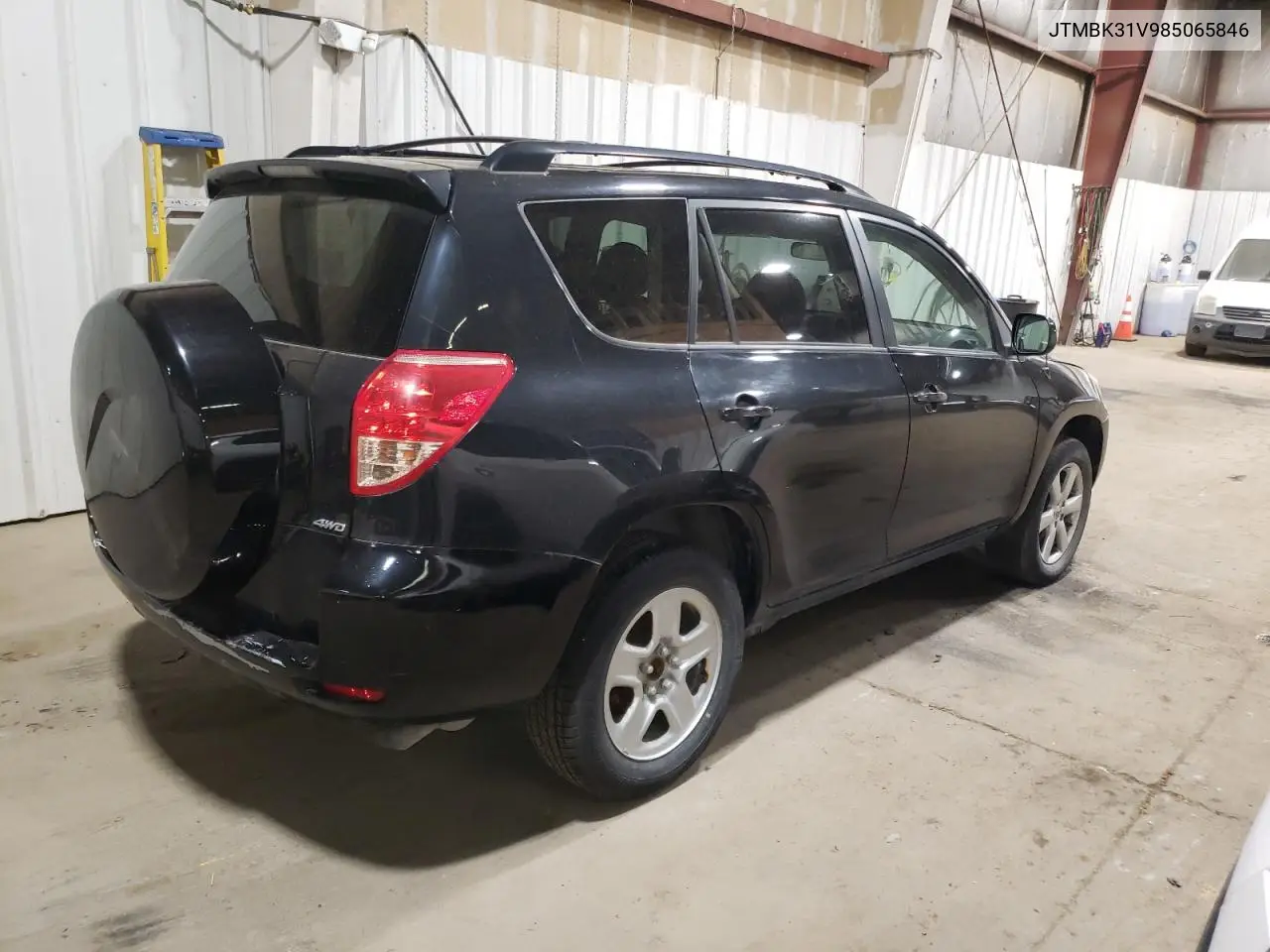 2008 Toyota Rav4 Limited VIN: JTMBK31V985065846 Lot: 63113845
