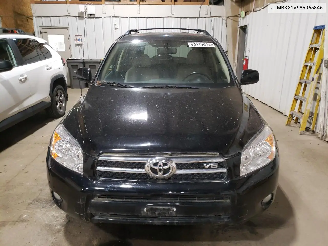 2008 Toyota Rav4 Limited VIN: JTMBK31V985065846 Lot: 63113845