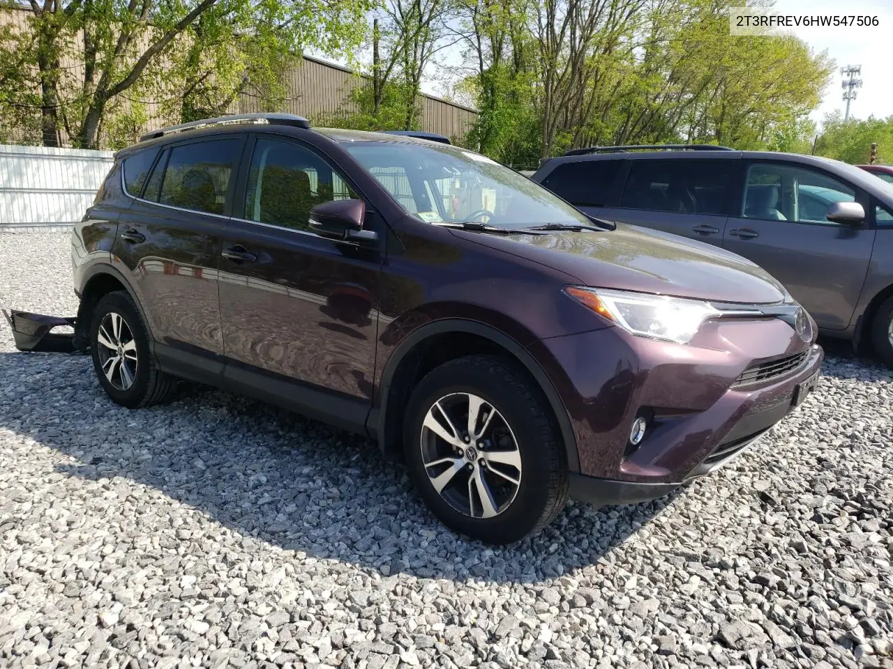 2017 Toyota Rav4 Xle VIN: 2T3RFREV6HW547506 Lot: 56205395