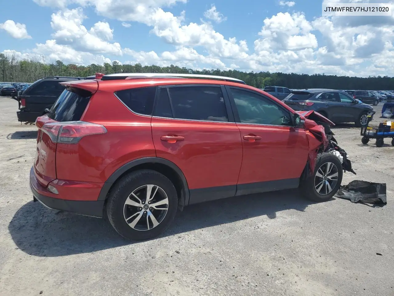 2017 Toyota Rav4 Xle VIN: JTMWFREV7HJ121020 Lot: 56929105