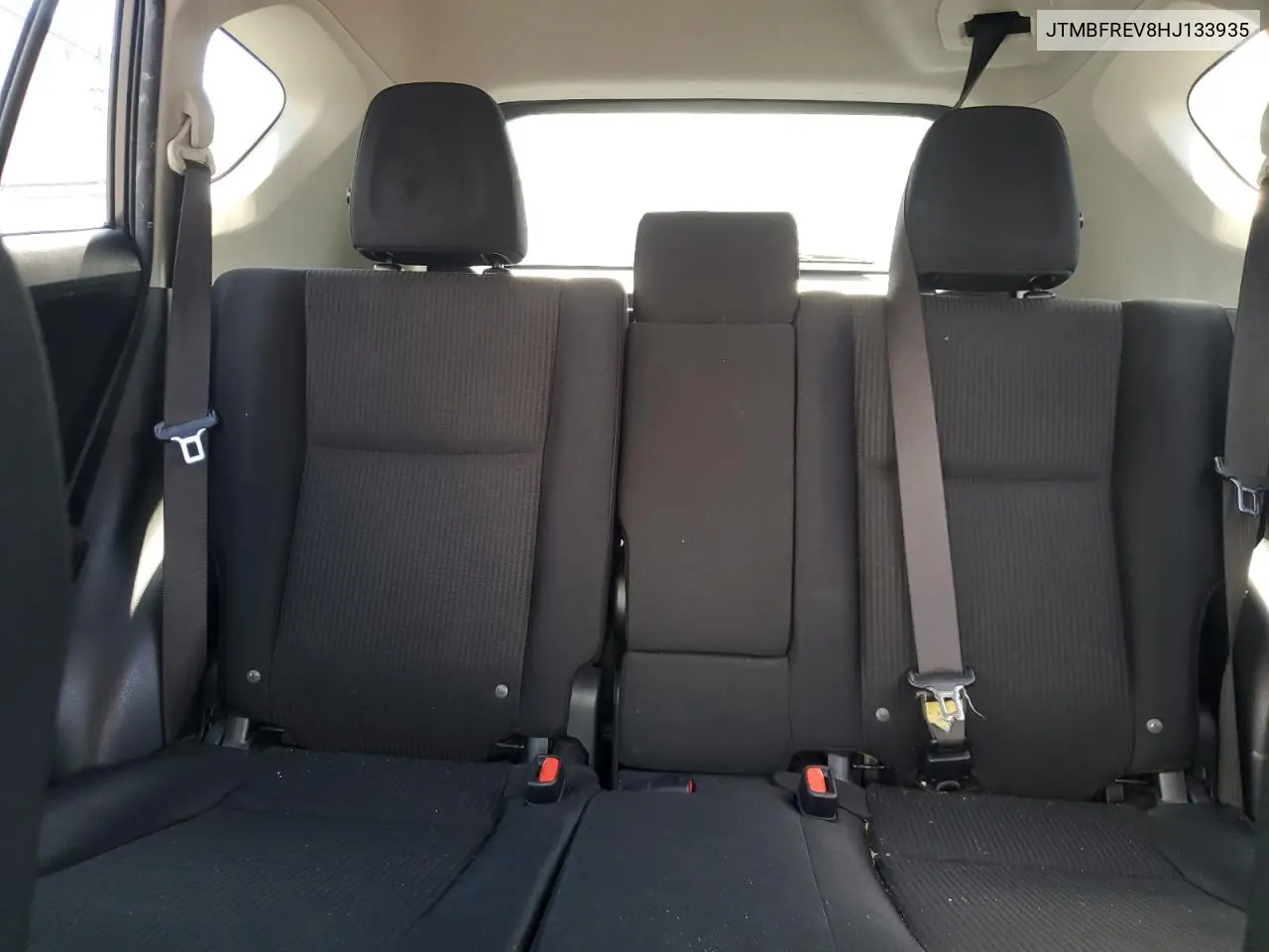 2017 Toyota Rav4 Le VIN: JTMBFREV8HJ133935 Lot: 57212955