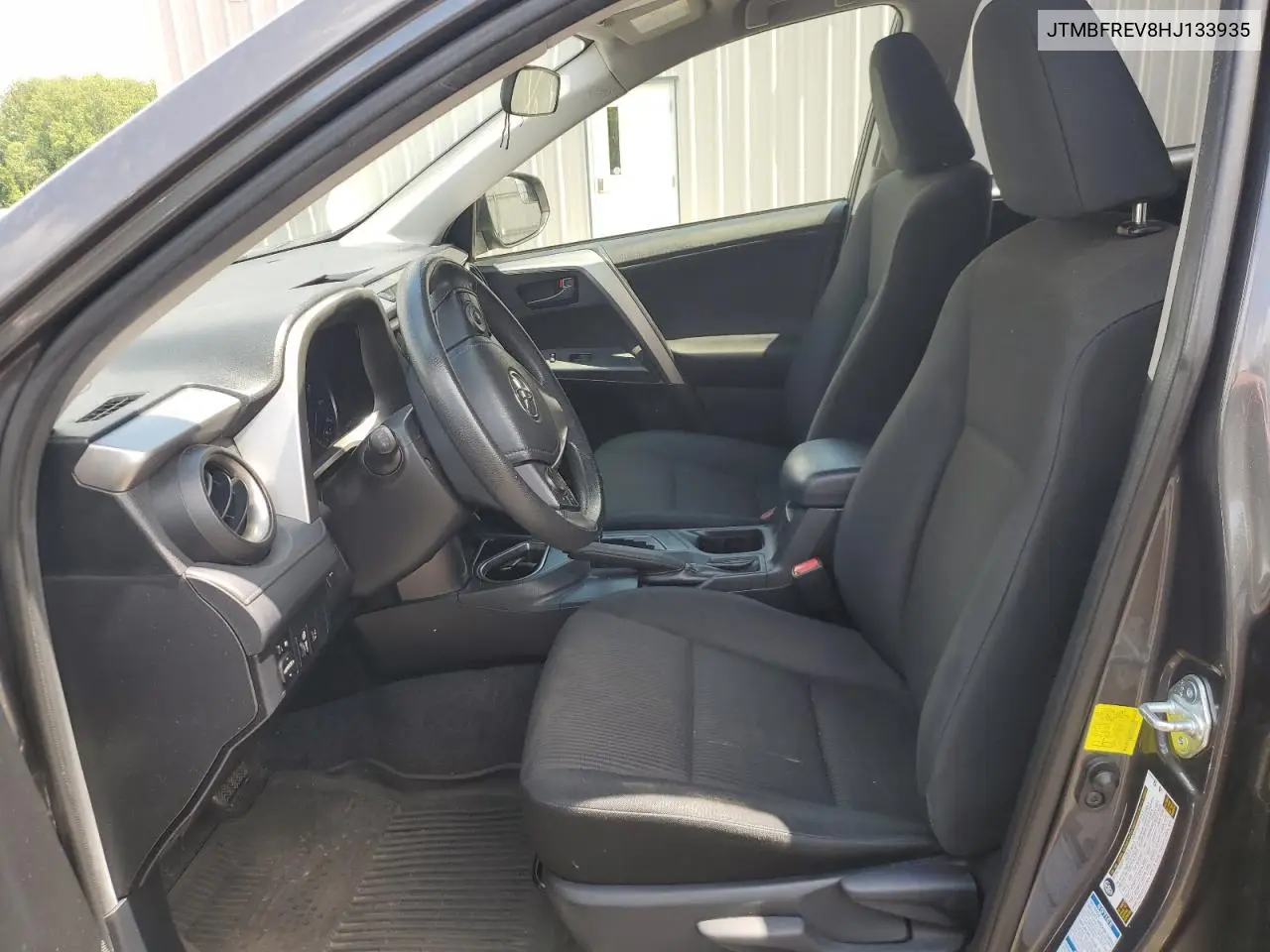 2017 Toyota Rav4 Le VIN: JTMBFREV8HJ133935 Lot: 57212955