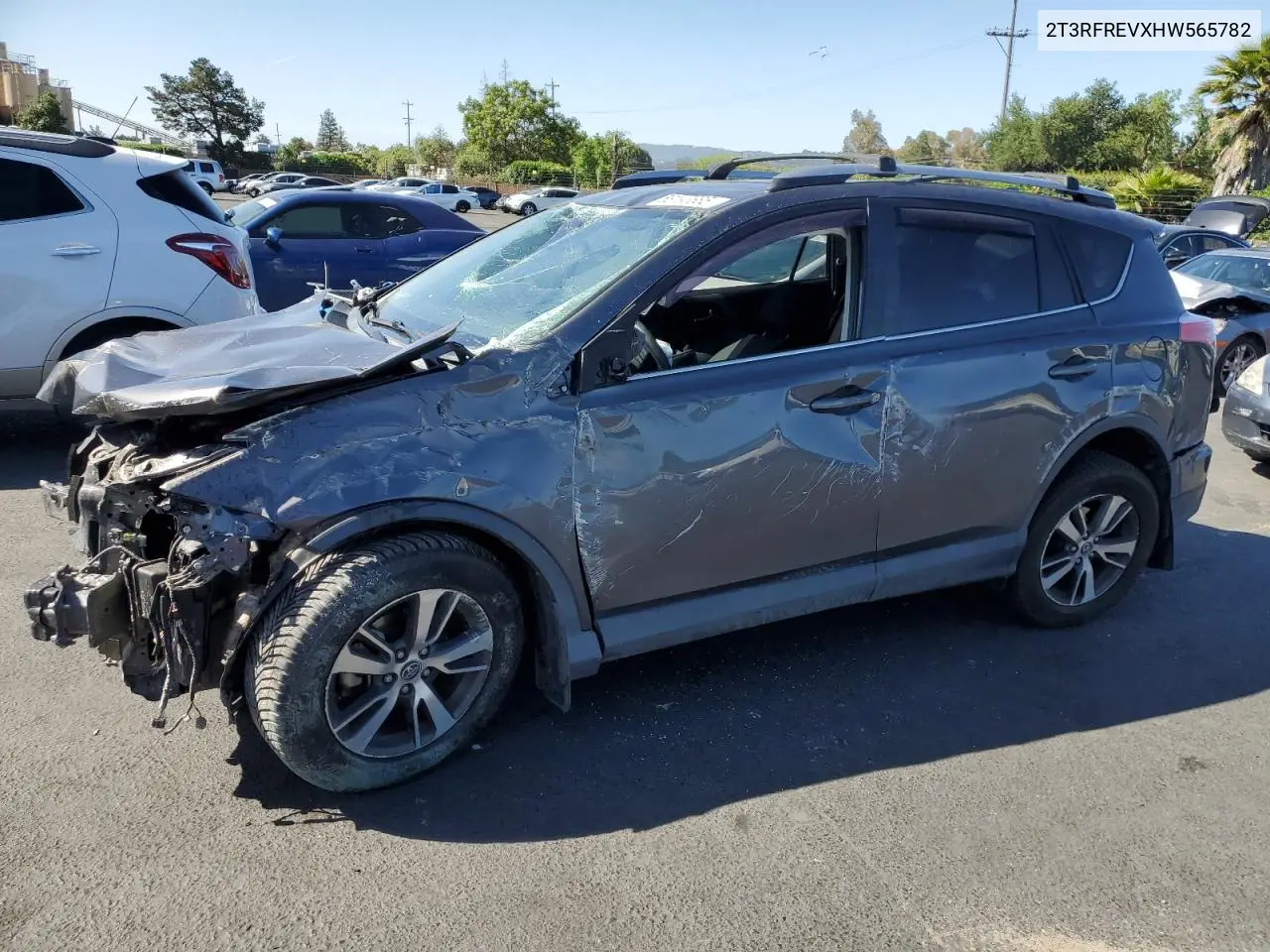 2017 Toyota Rav4 Xle VIN: 2T3RFREVXHW565782 Lot: 58193685