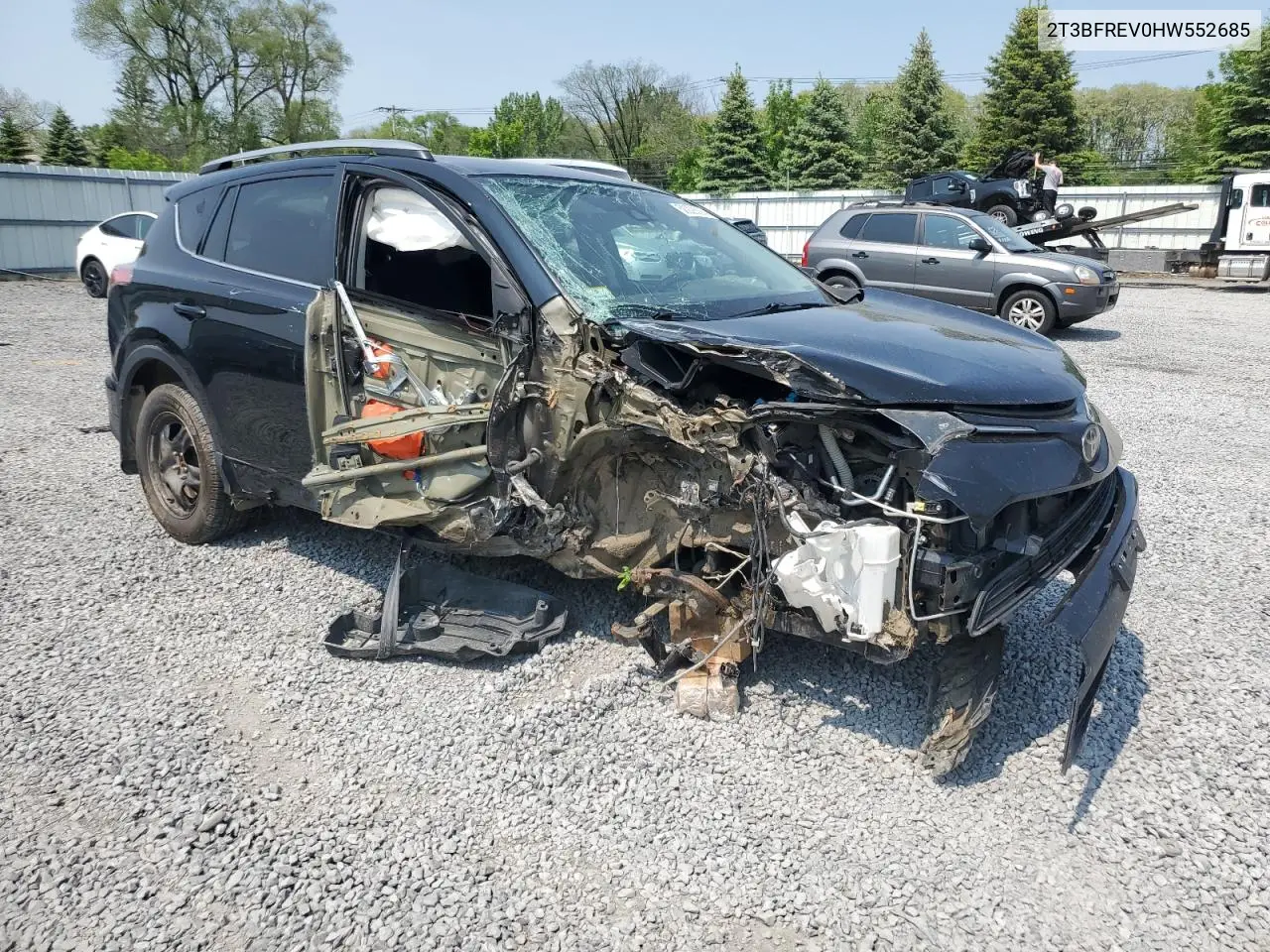2017 Toyota Rav4 Le VIN: 2T3BFREV0HW552685 Lot: 58228335