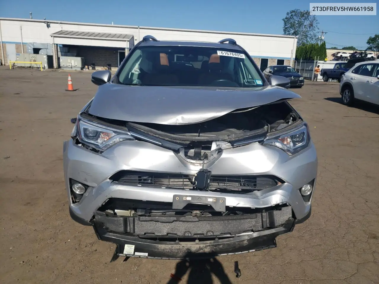 2017 Toyota Rav4 Limited VIN: 2T3DFREV5HW661958 Lot: 61678405