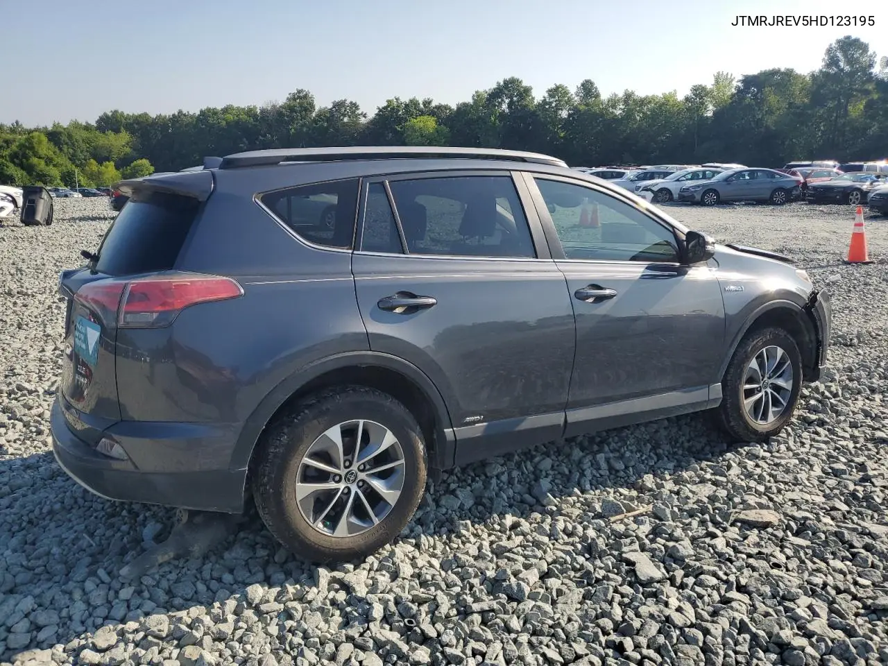 2017 Toyota Rav4 Hv Le VIN: JTMRJREV5HD123195 Lot: 62306035