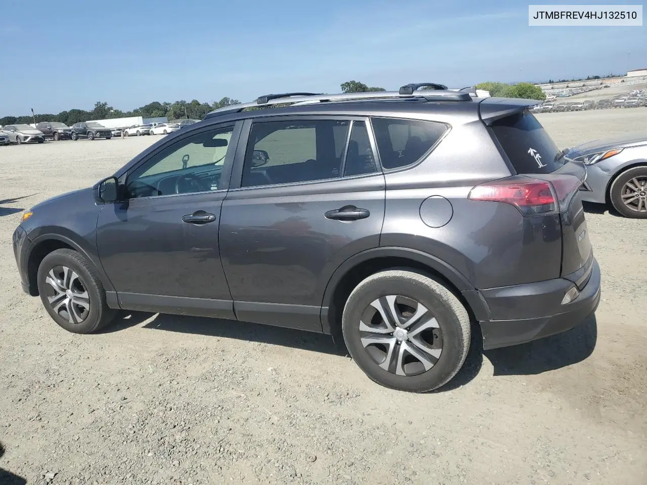 2017 Toyota Rav4 Le VIN: JTMBFREV4HJ132510 Lot: 62673945
