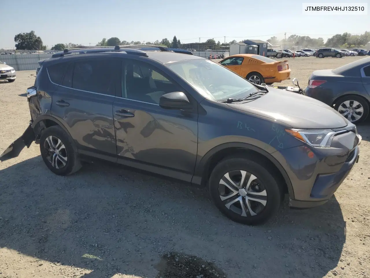 2017 Toyota Rav4 Le VIN: JTMBFREV4HJ132510 Lot: 62673945