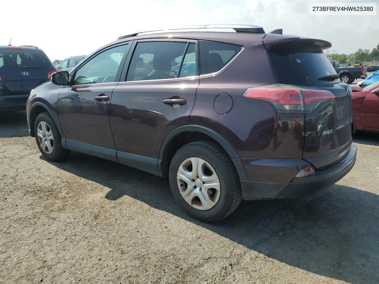 2017 Toyota Rav4 Le VIN: 2T3BFREV4HW625380 Lot: 62745385
