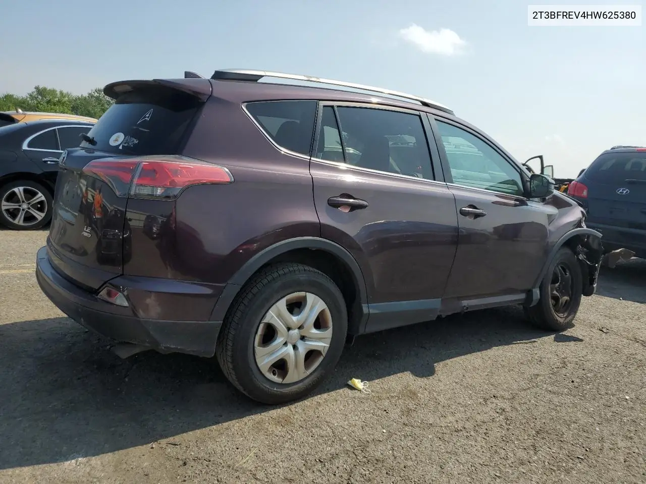2017 Toyota Rav4 Le VIN: 2T3BFREV4HW625380 Lot: 62745385