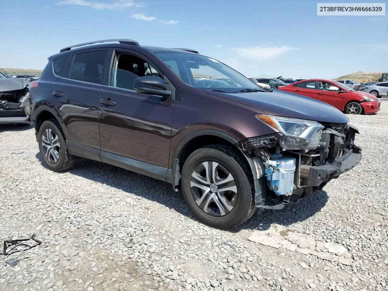 2t3bfrev3hw666339 2T3BFREV3HW666339 2017 Toyota Rav4 Le