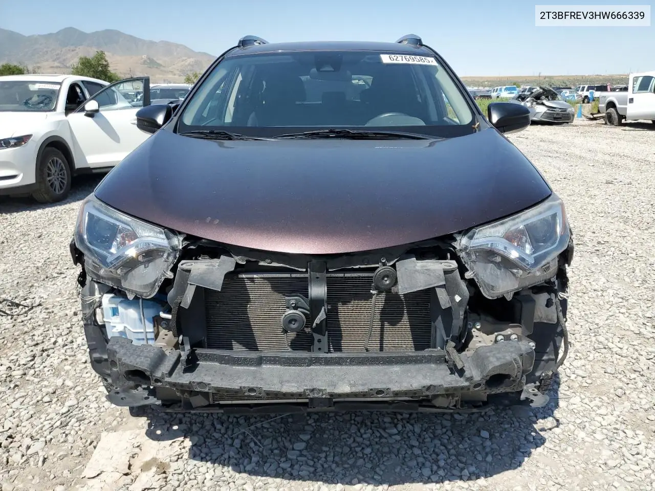 2t3bfrev3hw666339 2T3BFREV3HW666339 2017 Toyota Rav4 Le
