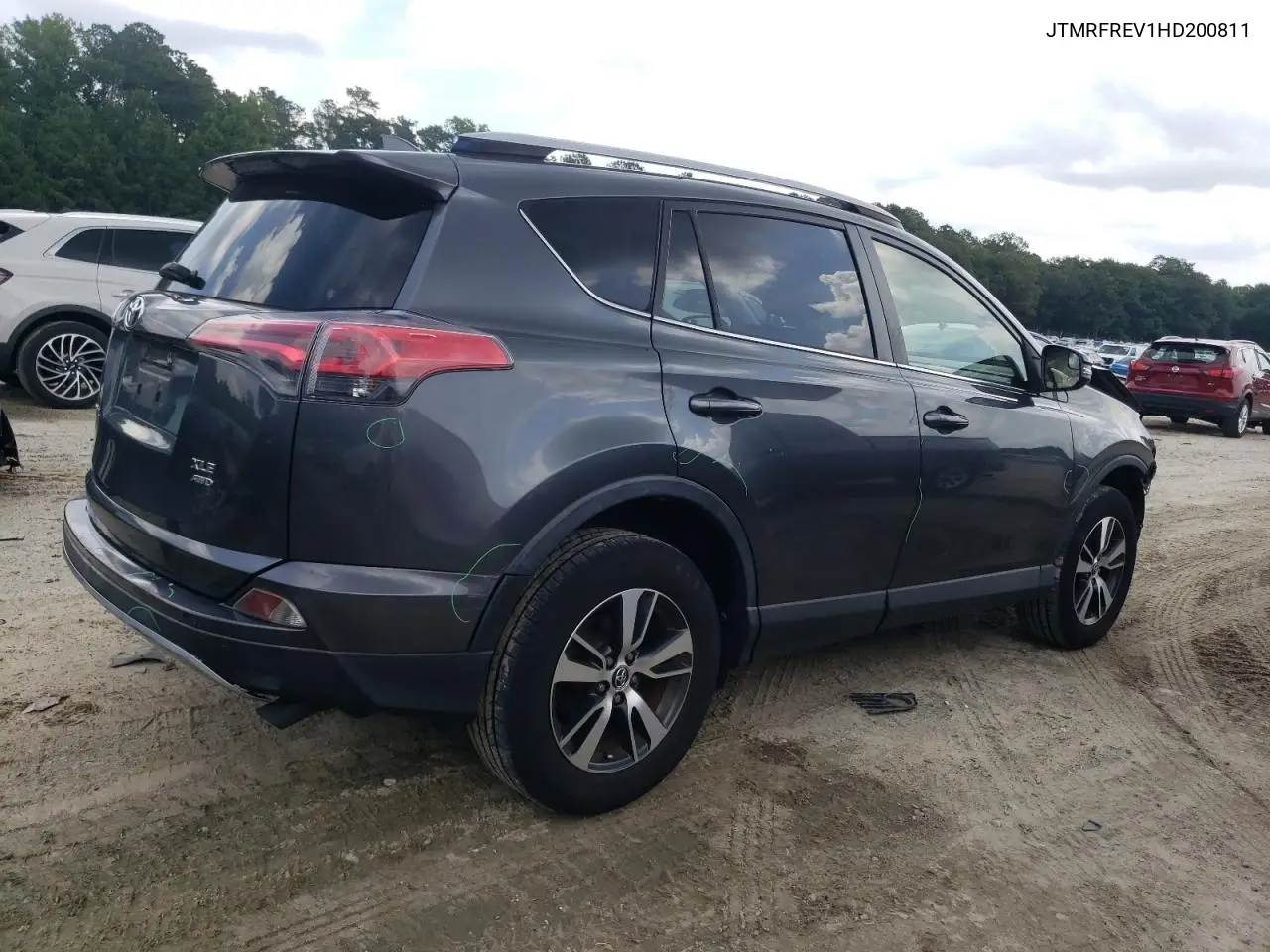 2017 Toyota Rav4 Xle VIN: JTMRFREV1HD200811 Lot: 62778965
