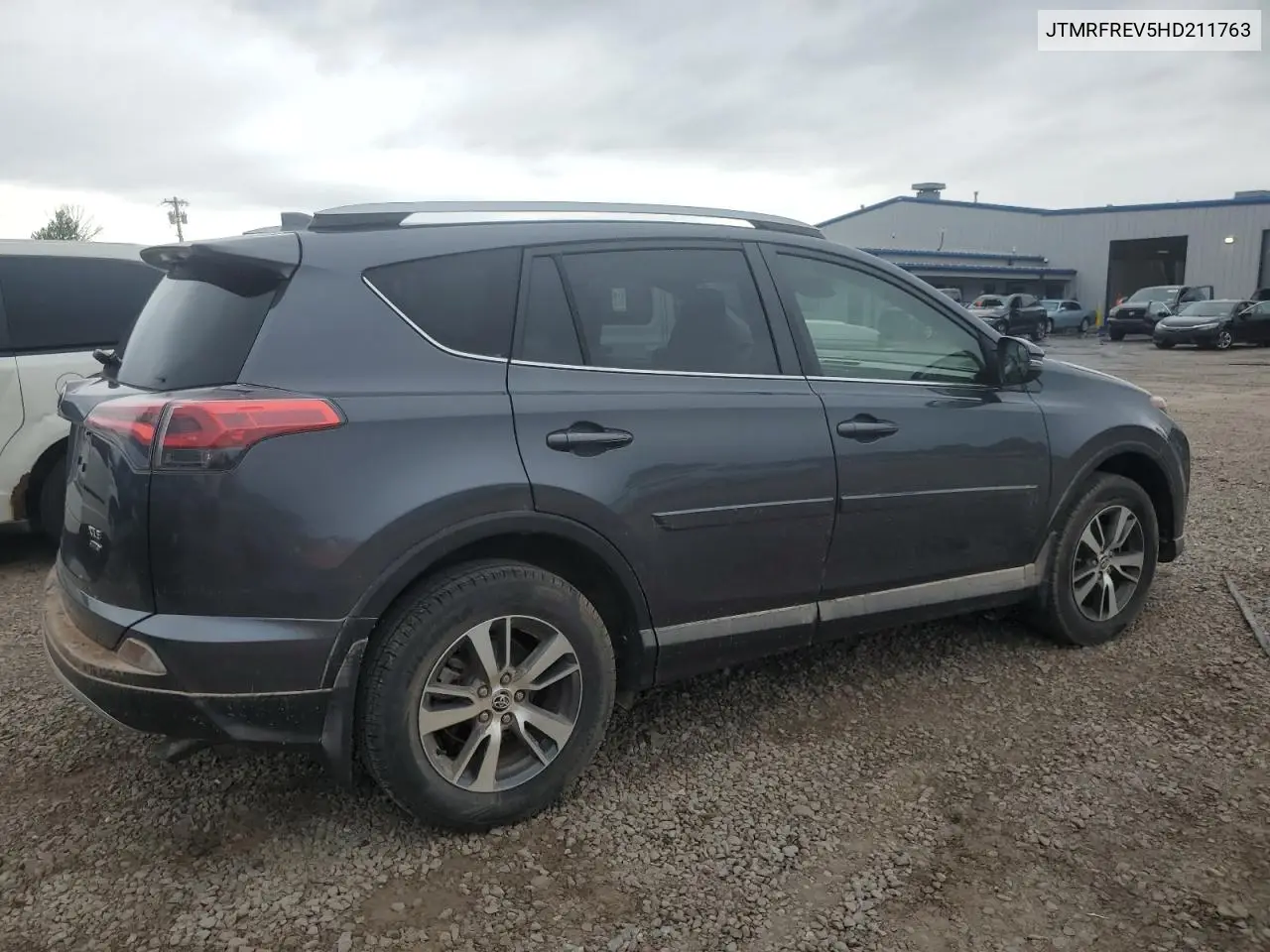 2017 Toyota Rav4 Xle VIN: JTMRFREV5HD211763 Lot: 62905225