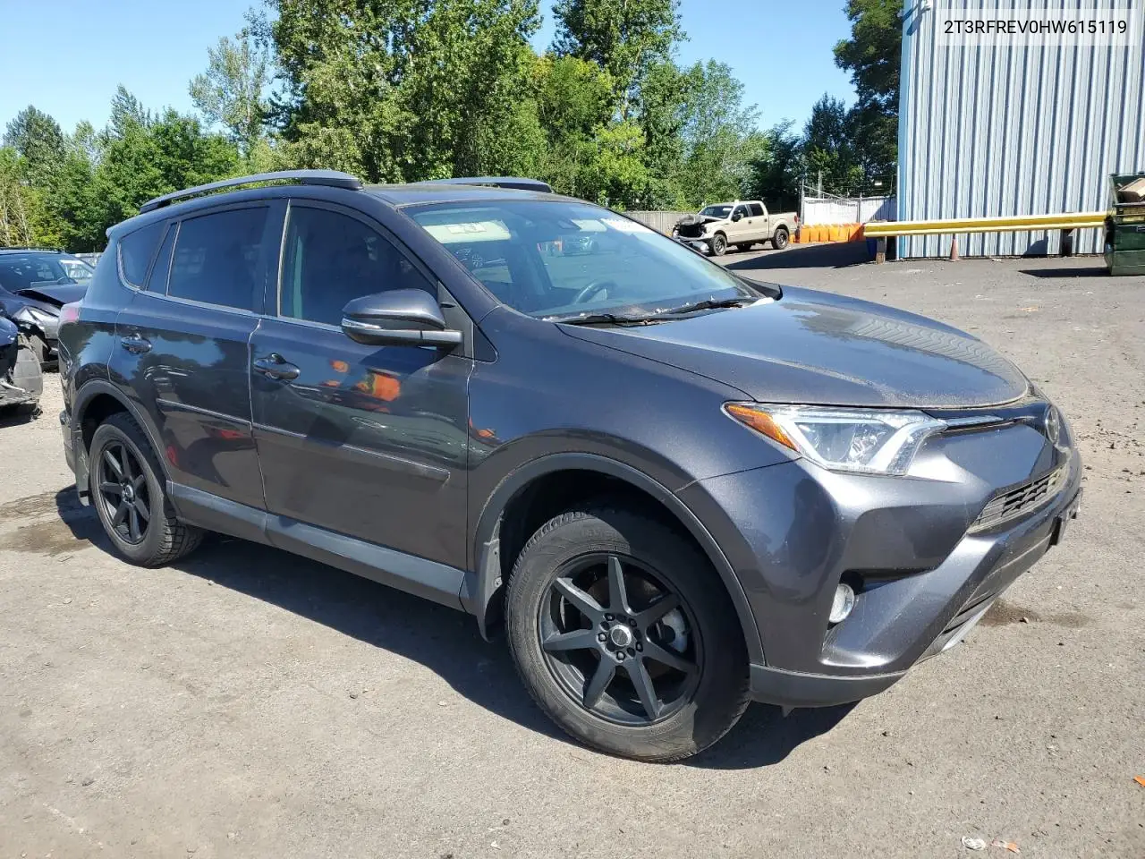 2017 Toyota Rav4 Xle VIN: 2T3RFREV0HW615119 Lot: 63034275