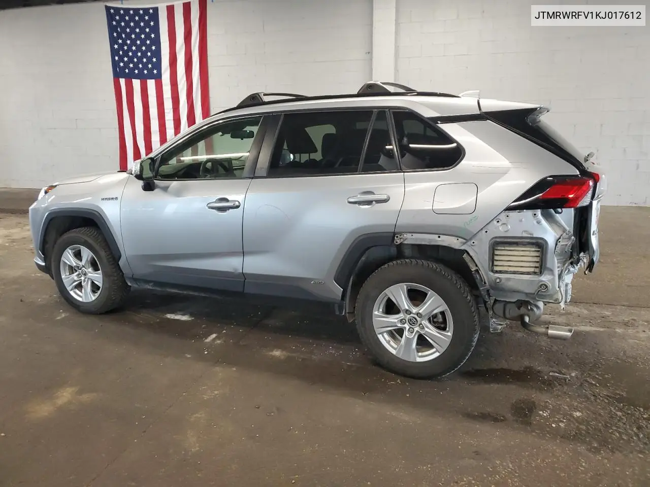 2019 Toyota Rav4 Xle VIN: JTMRWRFV1KJ017612 Lot: 62714215