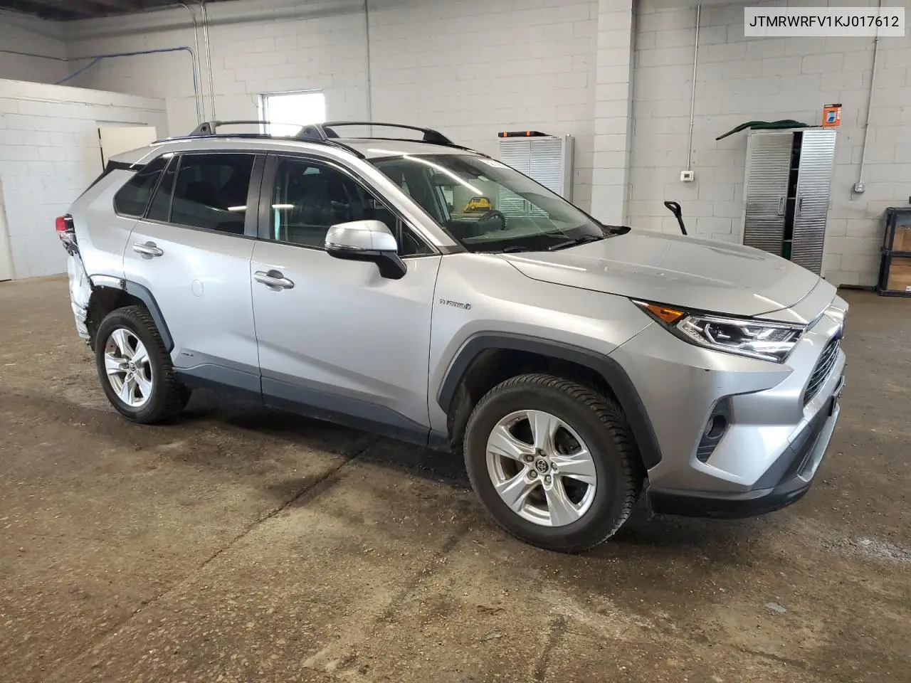 2019 Toyota Rav4 Xle VIN: JTMRWRFV1KJ017612 Lot: 62714215