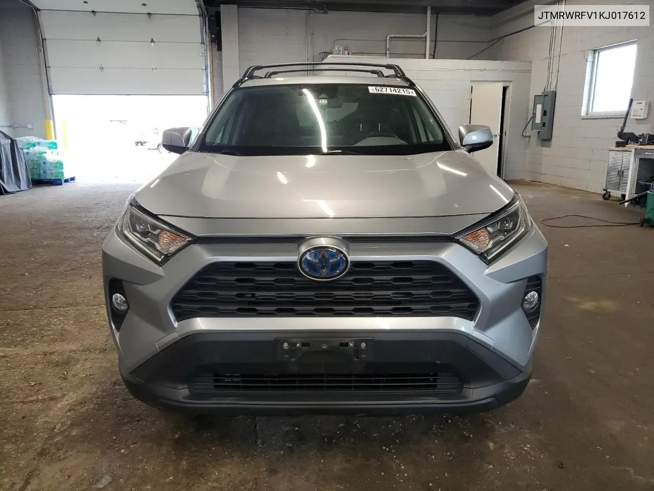 2019 Toyota Rav4 Xle VIN: JTMRWRFV1KJ017612 Lot: 62714215