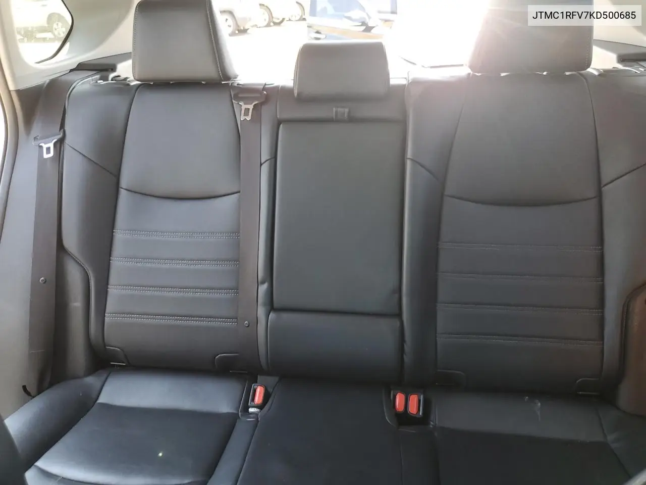 2019 Toyota Rav4 Xle Premium VIN: JTMC1RFV7KD500685 Lot: 63445775