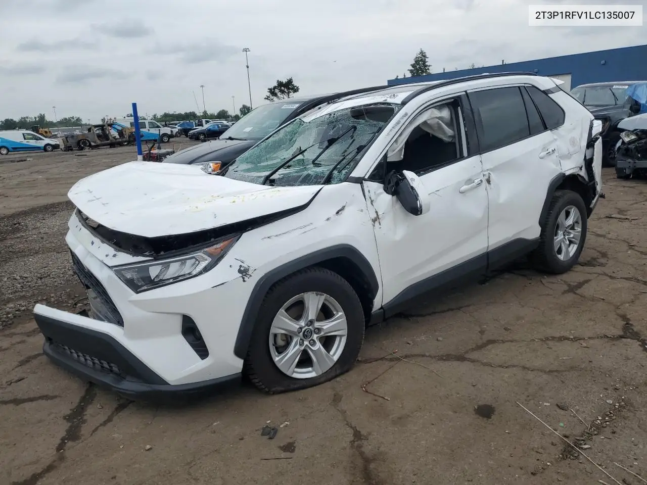 2020 Toyota Rav4 Xle VIN: 2T3P1RFV1LC135007 Lot: 62710795