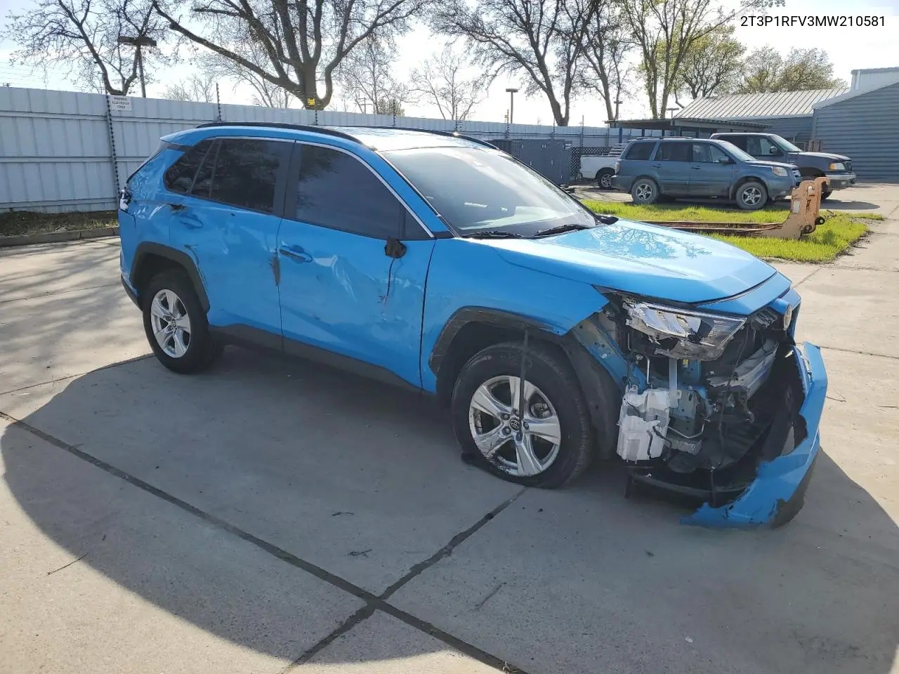 2021 Toyota Rav4 Xle VIN: 2T3P1RFV3MW210581 Lot: 49719345