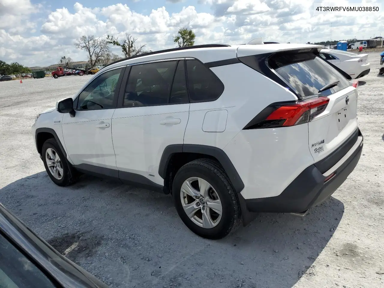 2021 Toyota Rav4 Xle VIN: 4T3RWRFV6MU038850 Lot: 56745395