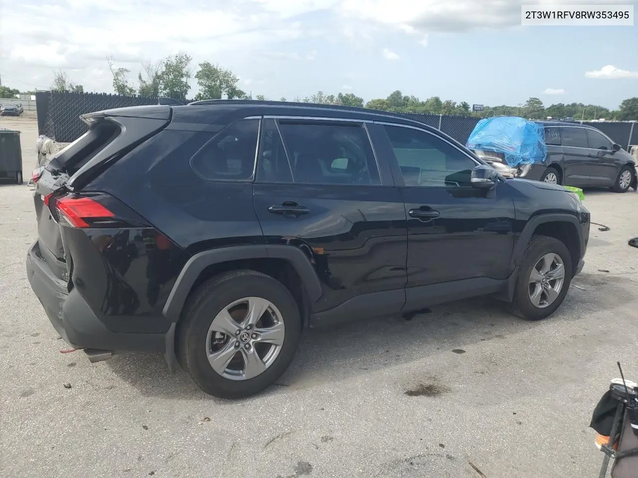 2024 Toyota Rav4 Xle VIN: 2T3W1RFV8RW353495 Lot: 63038545