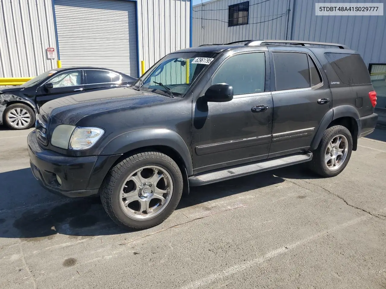 2001 Toyota Sequoia Limited VIN: 5TDBT48A41S029777 Lot: 62961795