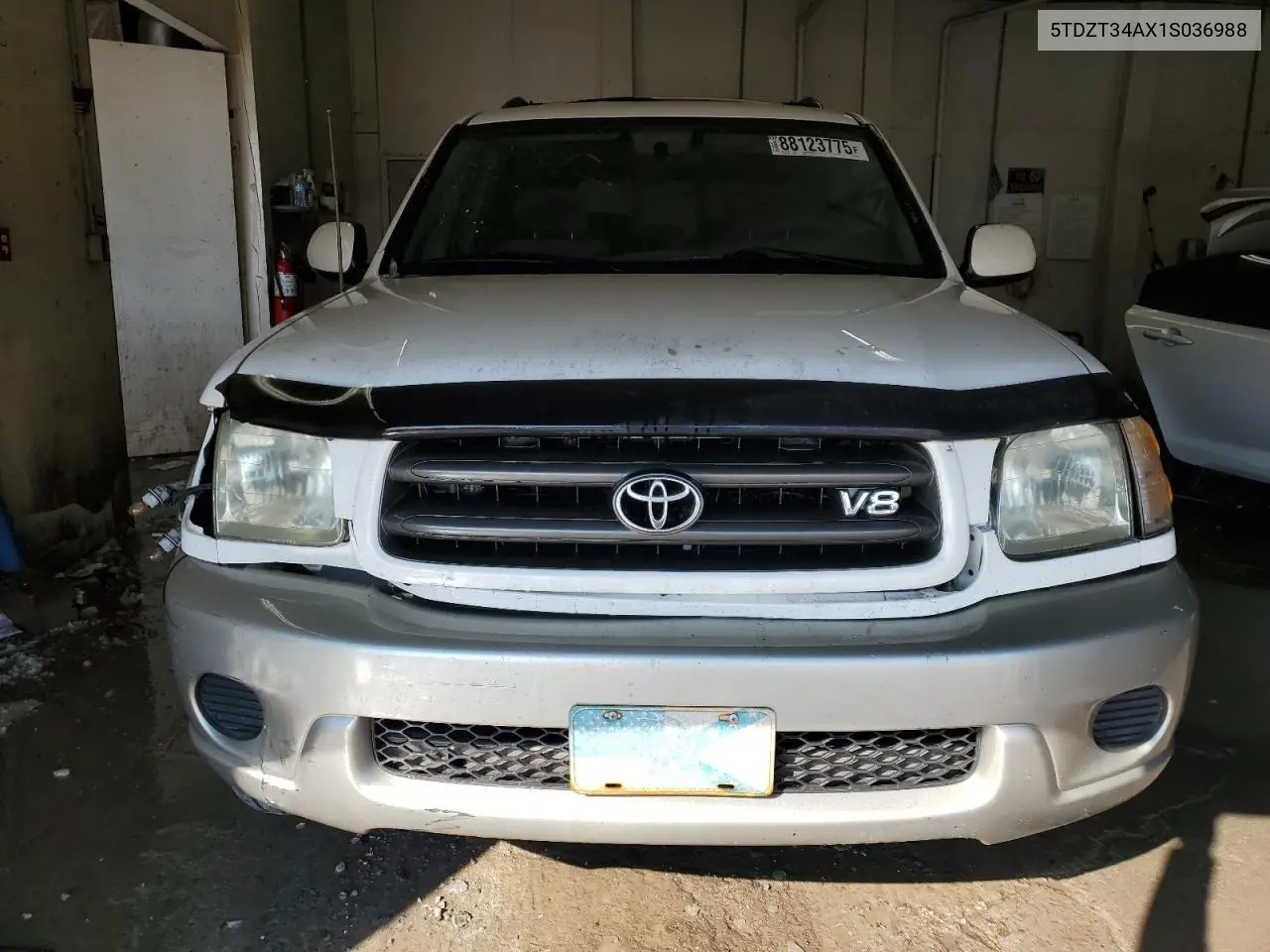 2001 Toyota Sequoia Sr5 VIN: 5TDZT34AX1S036988 Lot: 88123775