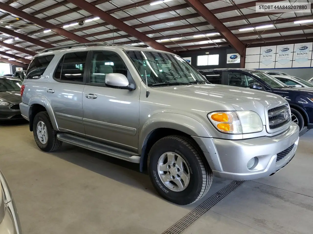 2004 Toyota Sequoia Sr5 VIN: 5TDBT44A84S207880 Lot: 62682115
