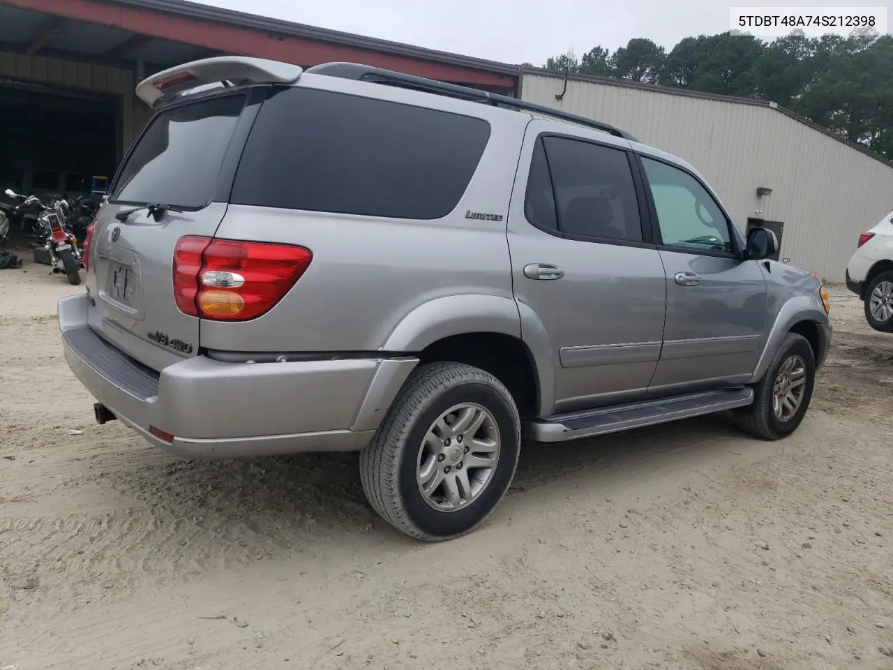 2004 Toyota Sequoia Limited VIN: 5TDBT48A74S212398 Lot: 62910745