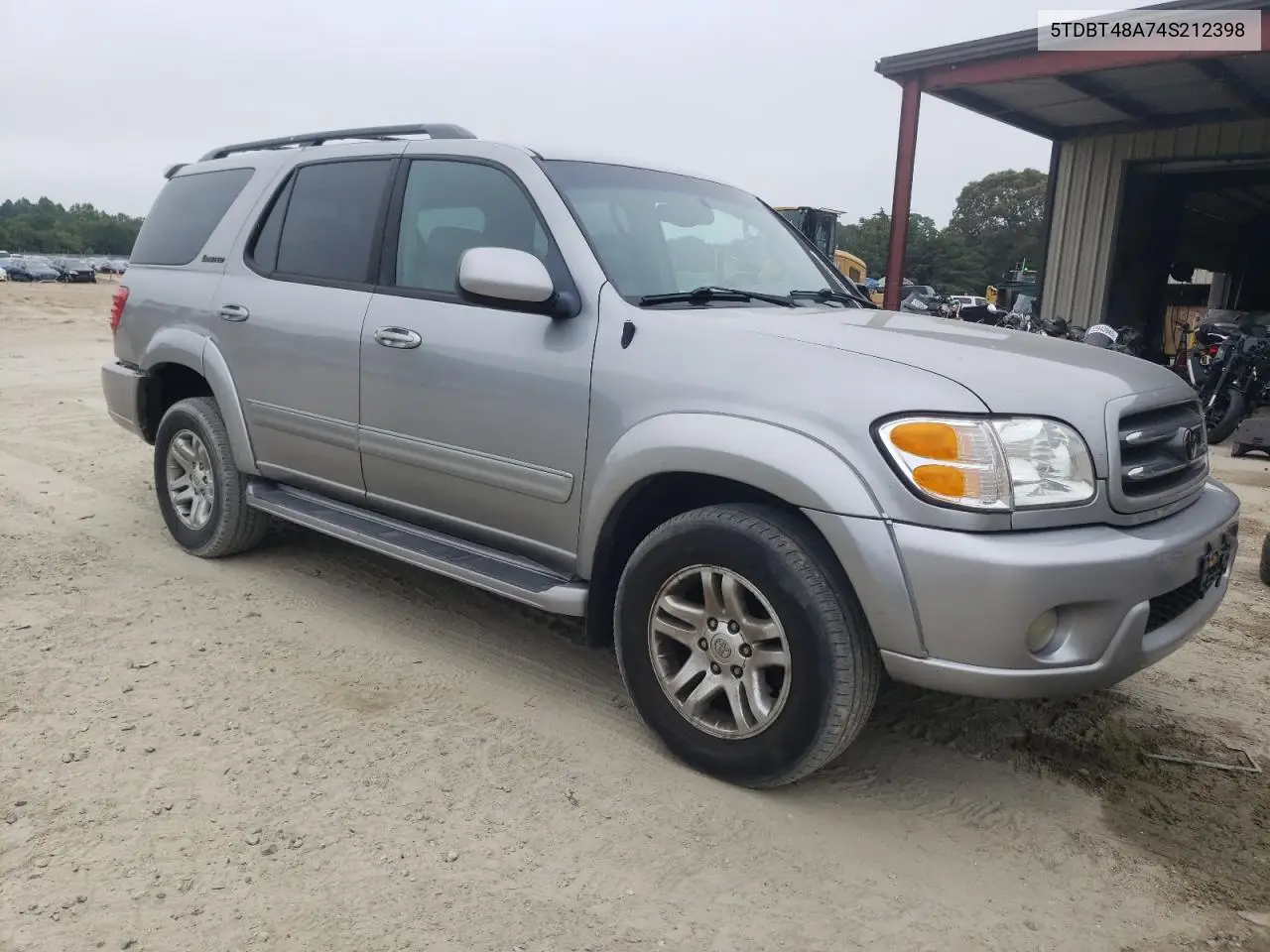 2004 Toyota Sequoia Limited VIN: 5TDBT48A74S212398 Lot: 62910745