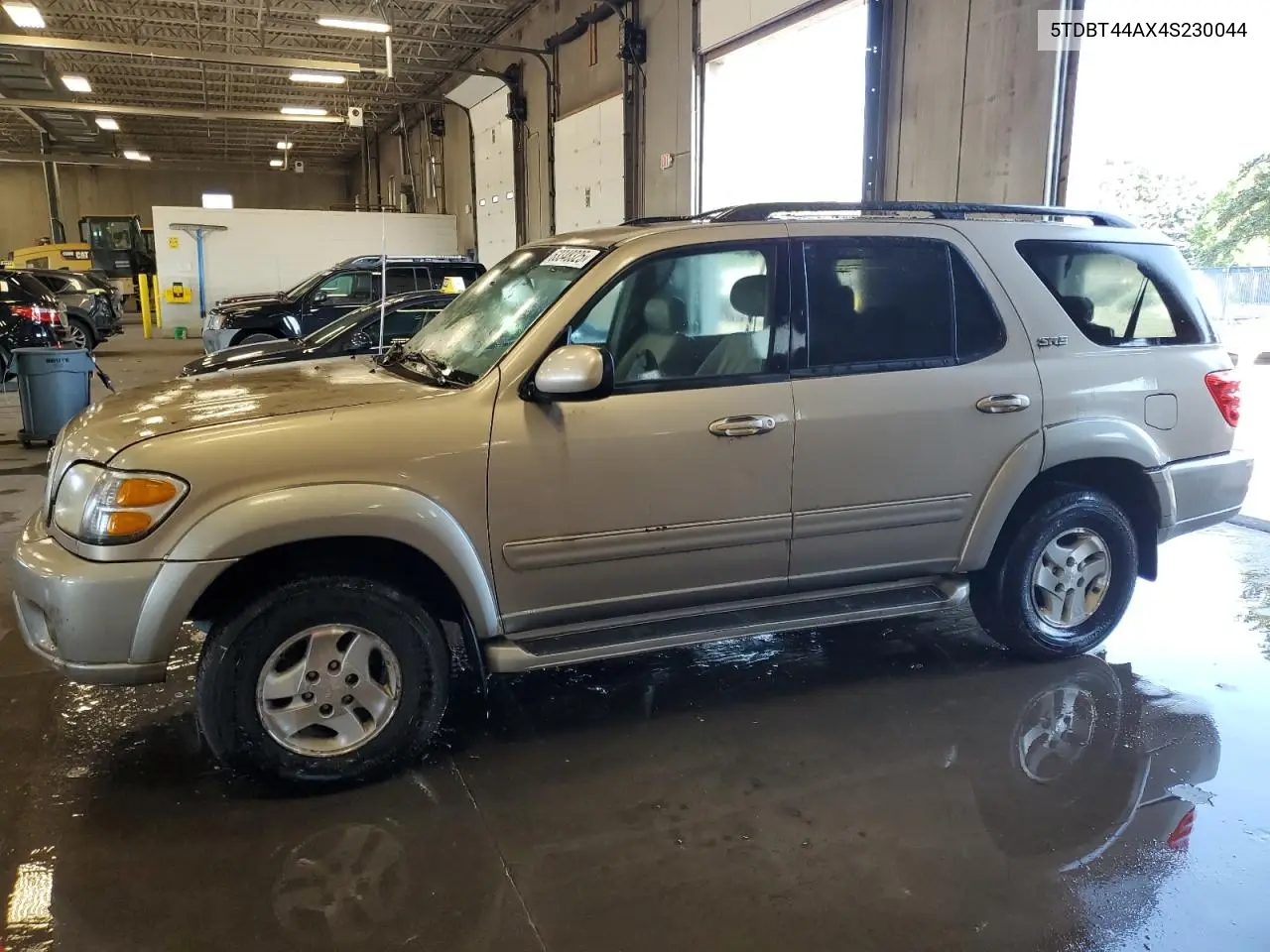 2004 Toyota Sequoia Sr5 VIN: 5TDBT44AX4S230044 Lot: 63348325