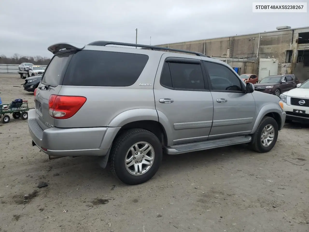 2005 Toyota Sequoia Limited VIN: 5TDBT48AX5S238267 Lot: 47099135