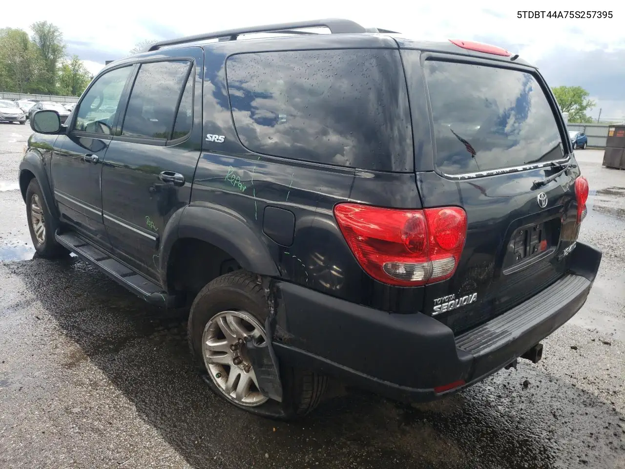 2005 Toyota Sequoia Sr5 VIN: 5TDBT44A75S257395 Lot: 55420505