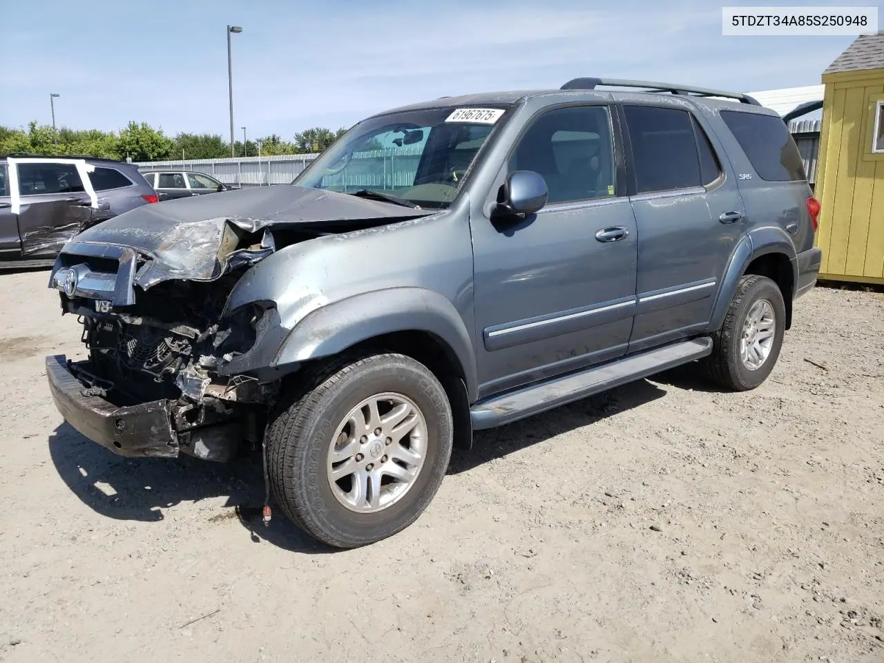 2005 Toyota Sequoia Sr5 VIN: 5TDZT34A85S250948 Lot: 61967675