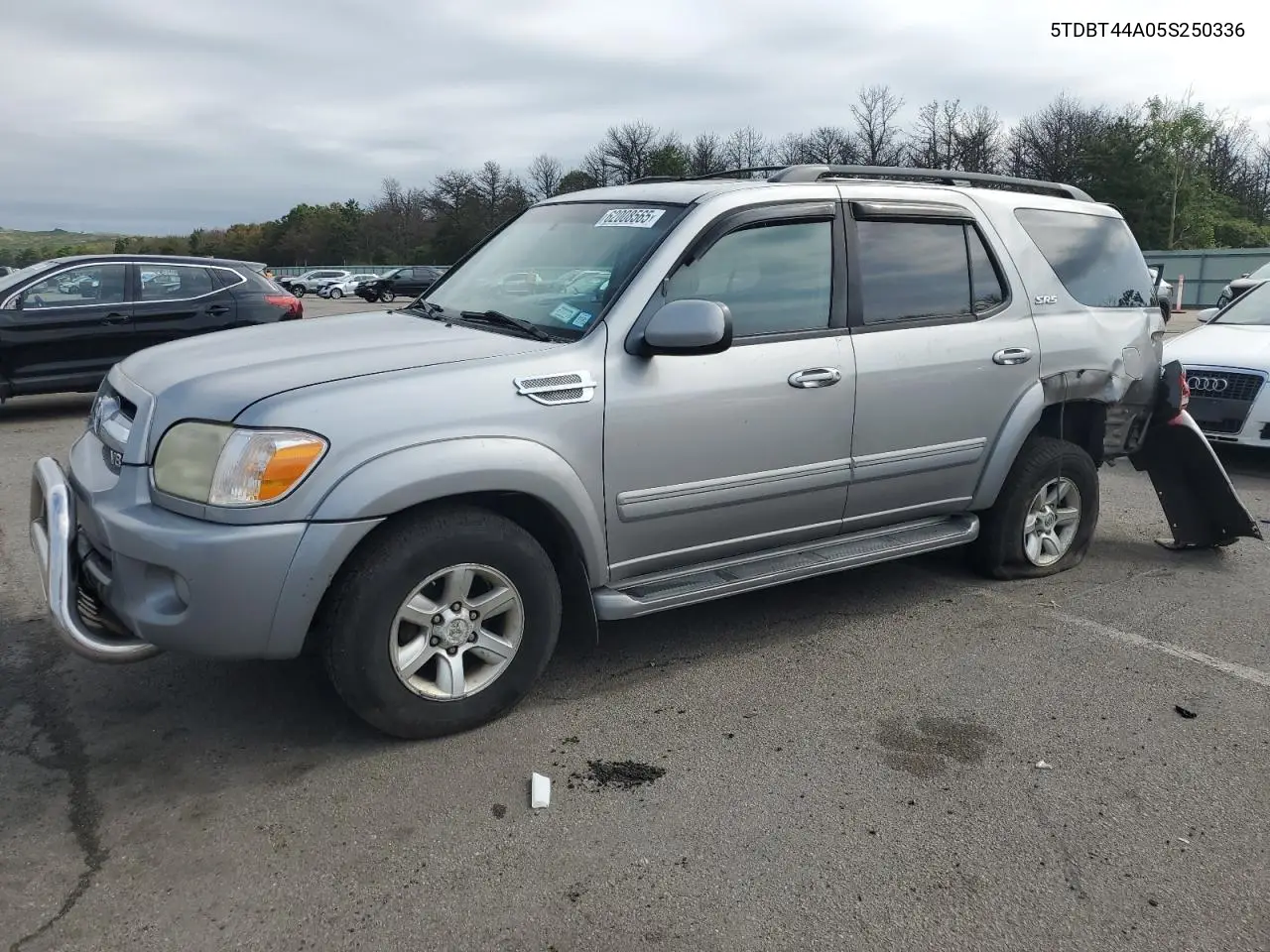 2005 Toyota Sequoia Sr5 VIN: 5TDBT44A05S250336 Lot: 62008565