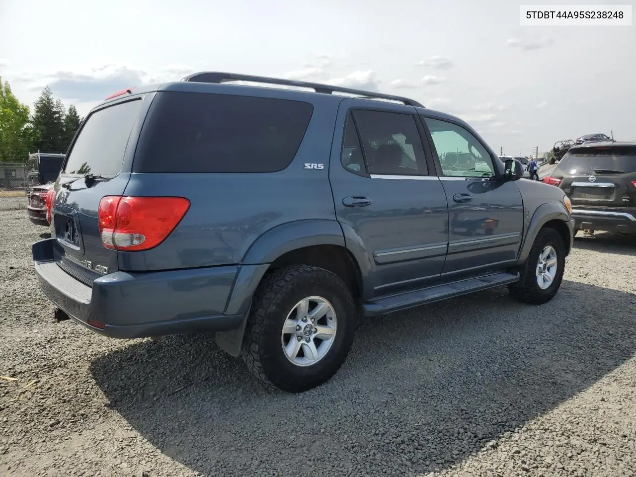 2005 Toyota Sequoia Sr5 VIN: 5TDBT44A95S238248 Lot: 62465975