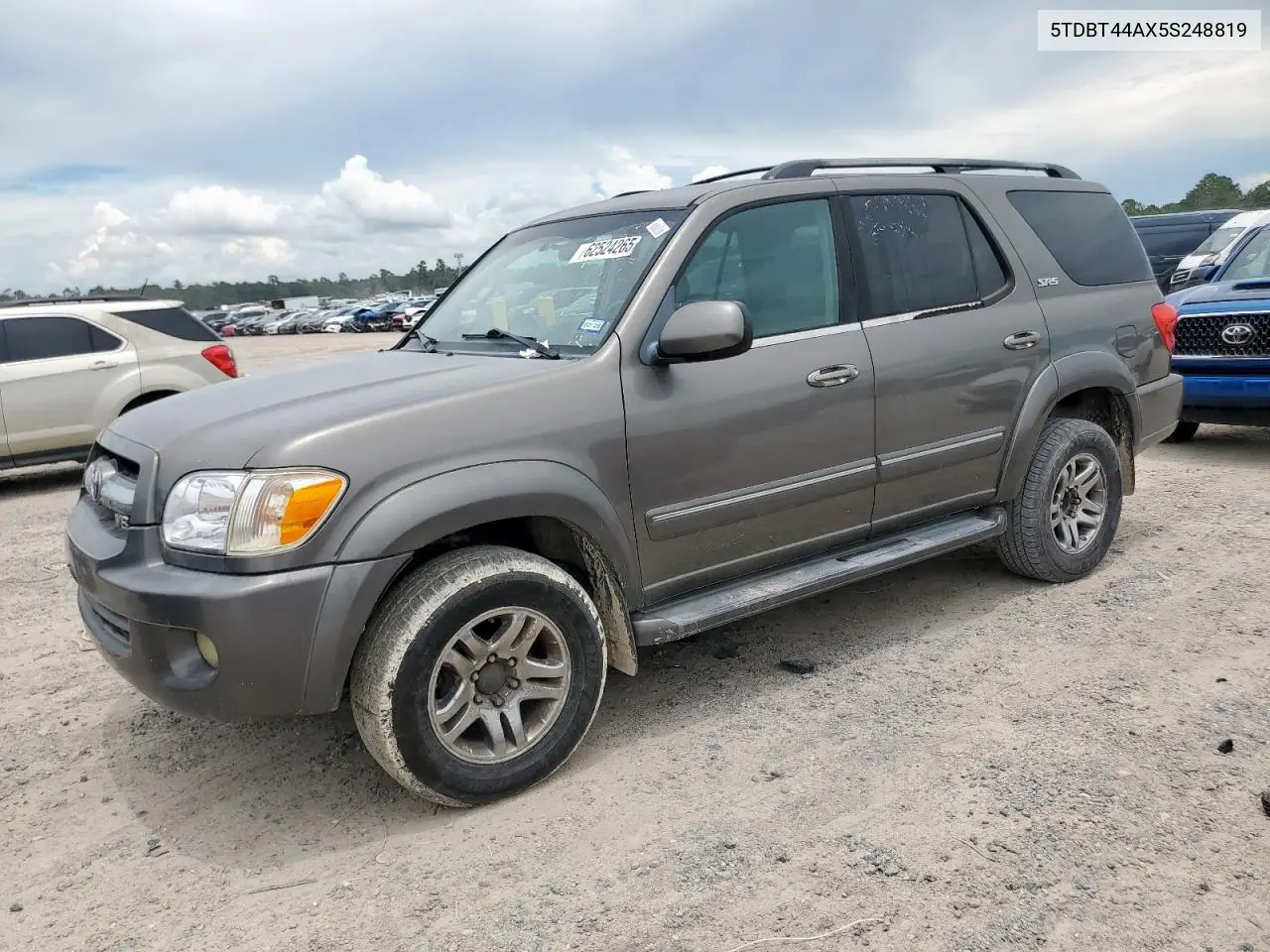 2005 Toyota Sequoia Sr5 VIN: 5TDBT44AX5S248819 Lot: 62524265