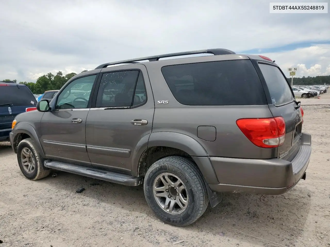 2005 Toyota Sequoia Sr5 VIN: 5TDBT44AX5S248819 Lot: 62524265