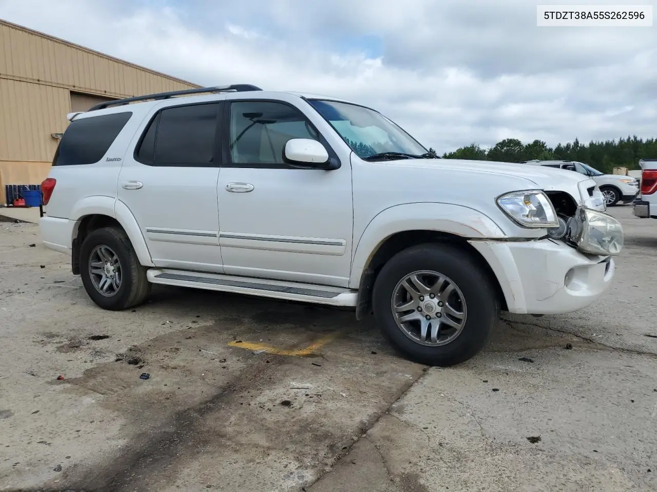 2005 Toyota Sequoia Limited VIN: 5TDZT38A55S262596 Lot: 62745465