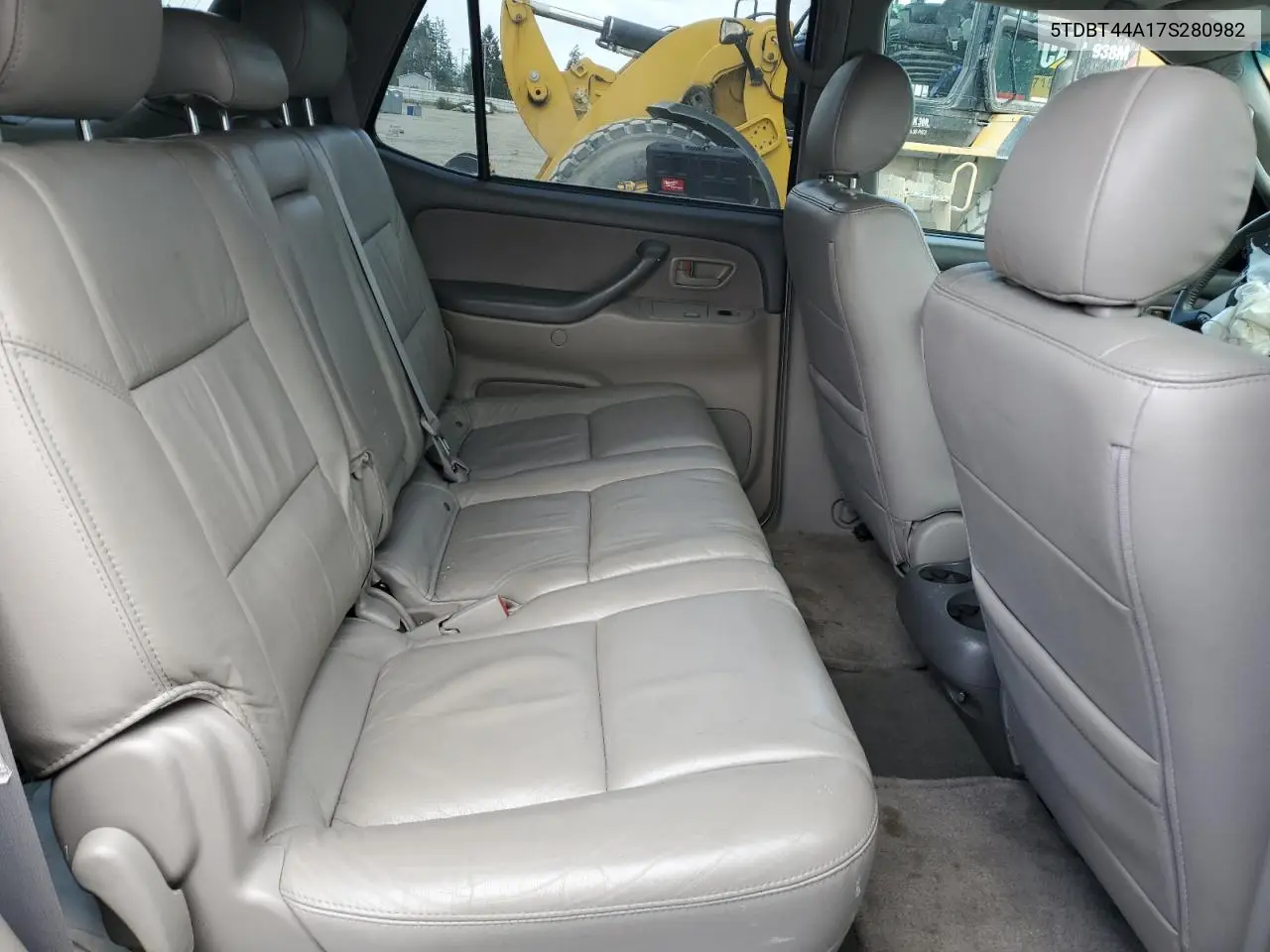 2007 Toyota Sequoia Sr5 VIN: 5TDBT44A17S280982 Lot: 52850655