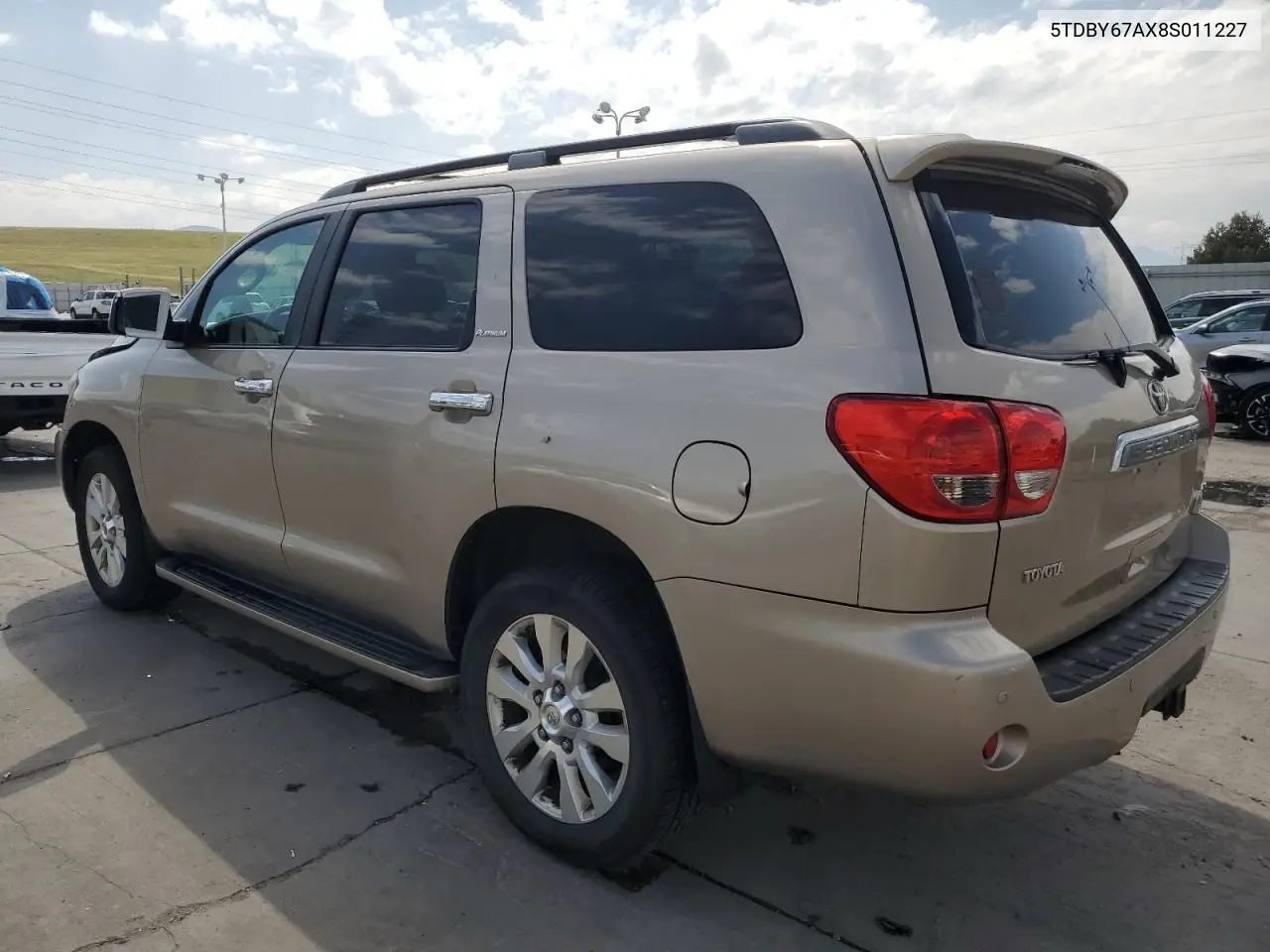 2008 Toyota Sequoia Platinum VIN: 5TDBY67AX8S011227 Lot: 61862915