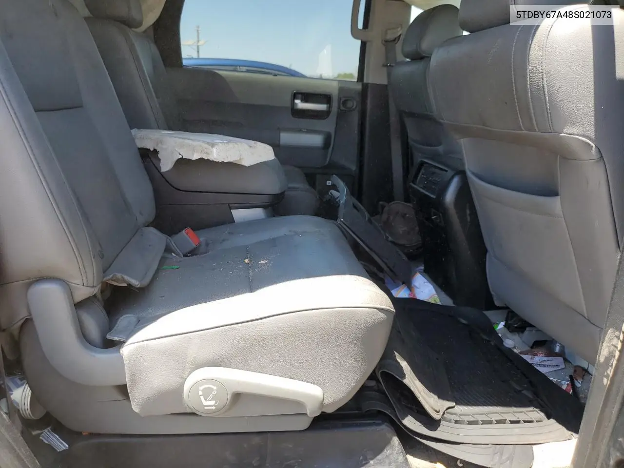2008 Toyota Sequoia Platinum VIN: 5TDBY67A48S021073 Lot: 63419855