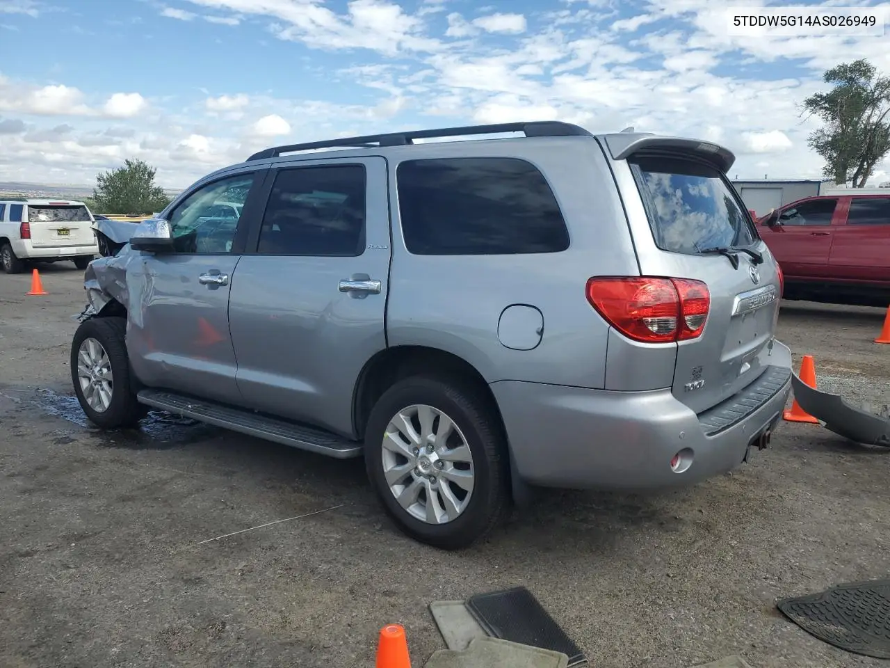 2010 Toyota Sequoia Platinum VIN: 5TDDW5G14AS026949 Lot: 61305105