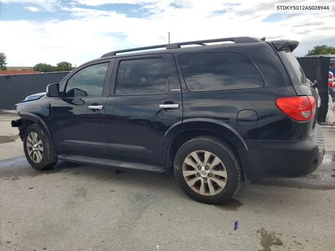2010 Toyota Sequoia Limited VIN: 5TDKY5G12AS028944 Lot: 62515385