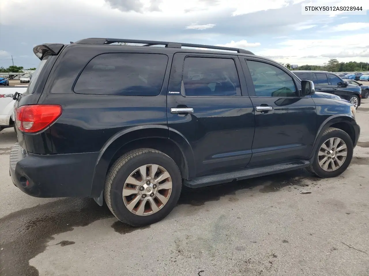 2010 Toyota Sequoia Limited VIN: 5TDKY5G12AS028944 Lot: 62515385