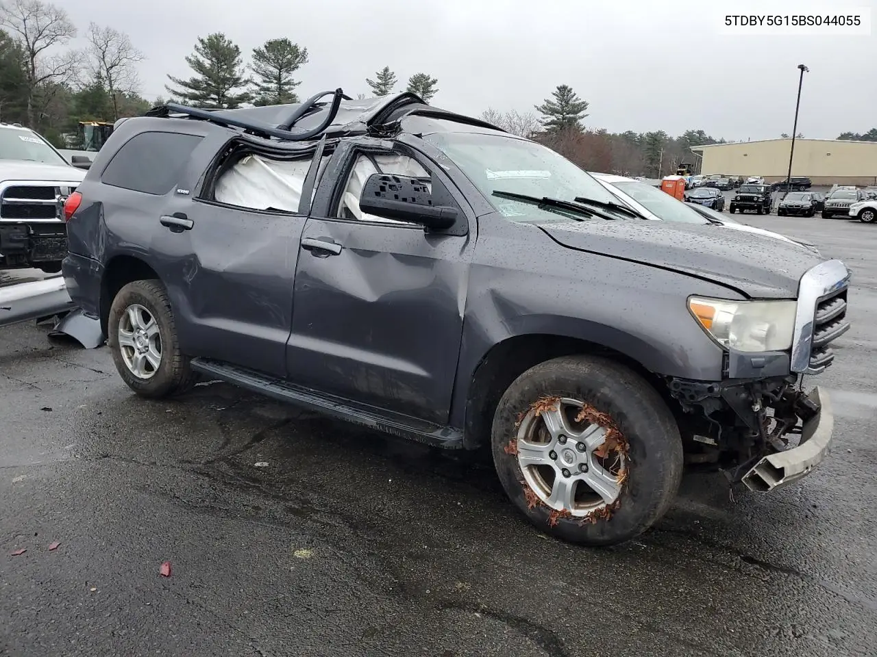 2011 Toyota Sequoia Sr5 VIN: 5TDBY5G15BS044055 Lot: 52375785