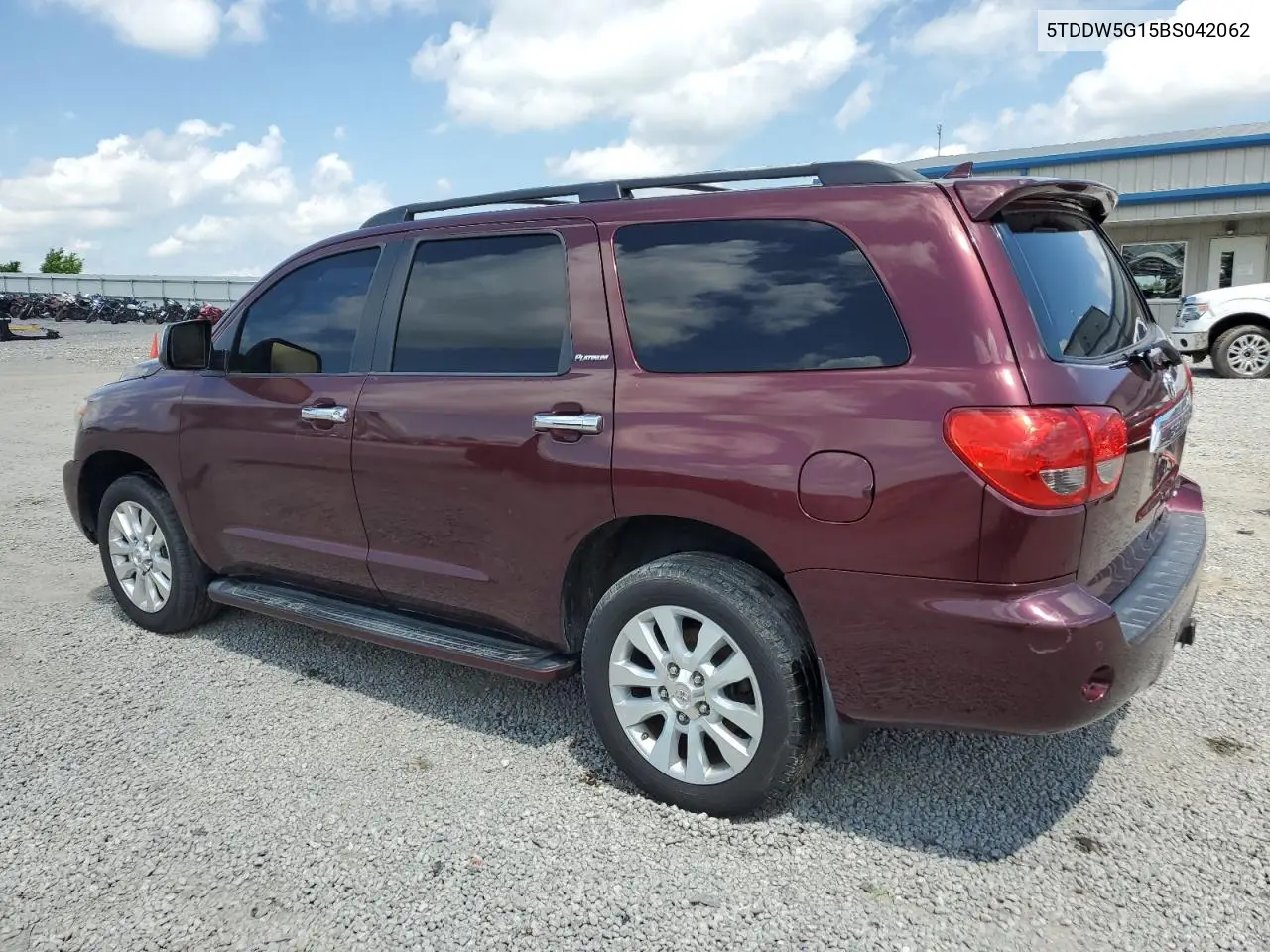2011 Toyota Sequoia Platinum VIN: 5TDDW5G15BS042062 Lot: 57038345