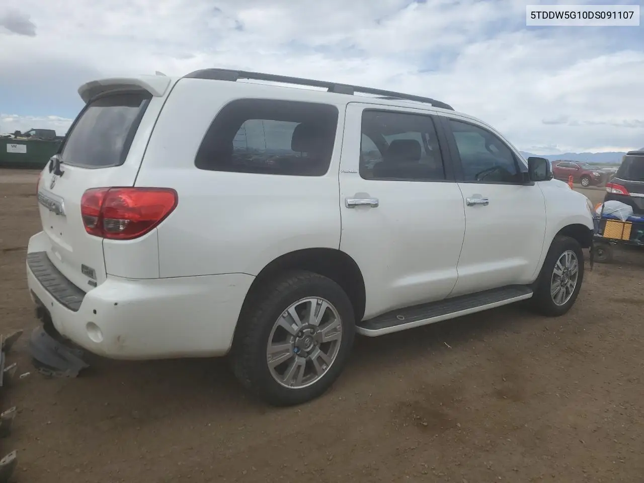 2013 Toyota Sequoia Platinum VIN: 5TDDW5G10DS091107 Lot: 53121685